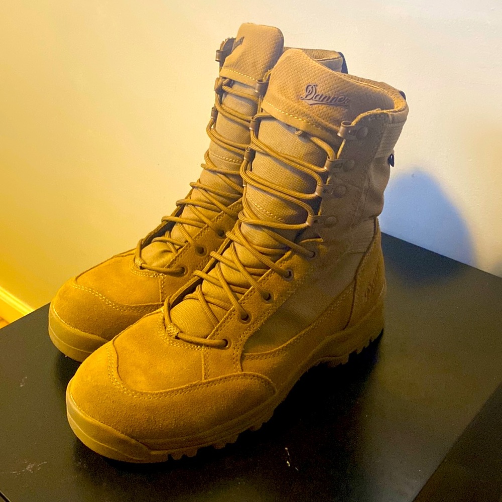 Danner Boots, Model: Tanicus, Color: Coyote Brown, Size:9